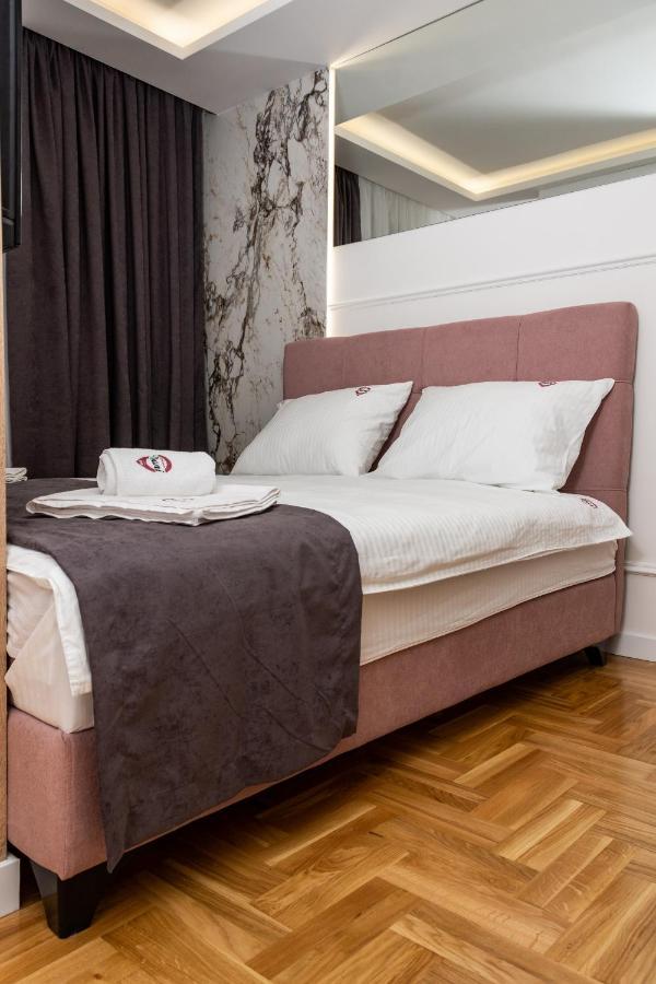 Apartman Dani Pale Buitenkant foto